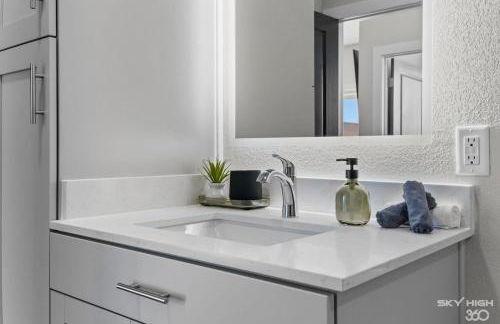 Trails End Here, King Bds, Lux Apt with Gym Access - Foto 24