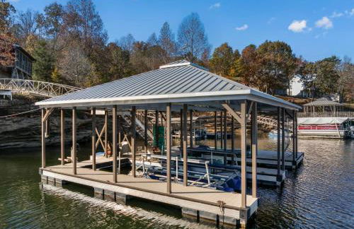 Views! Dock, Water, Game Room, Kids Room! - Foto 61