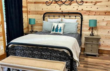 Livin on the Edge Cabin in Albert Pike, Beautiful! - Foto 12