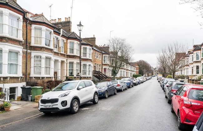 NEW Stylish 1 Bedroom Flat With Garden London - Foto 18