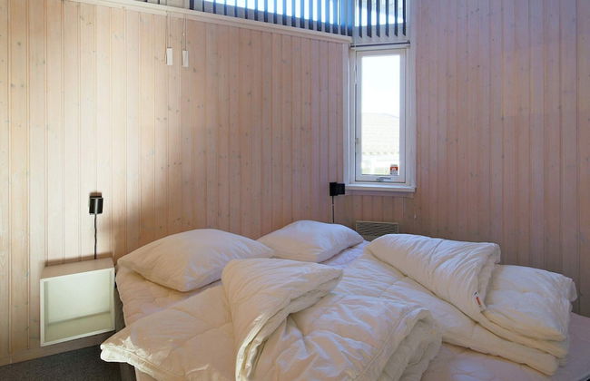 8 Person Holiday Home in Dronningmolle - Foto 2