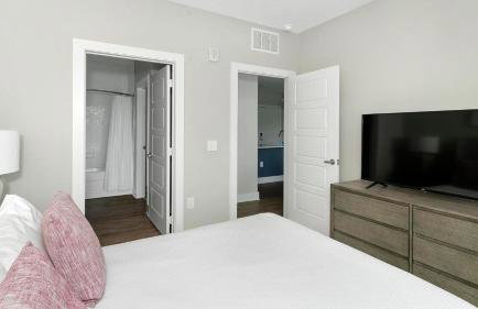 Landing Spectacular 2BD Pool Clubhouse - Foto 12