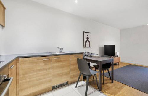Stylish Limehouse Flat 2 Min Walk to DLR - Foto 13