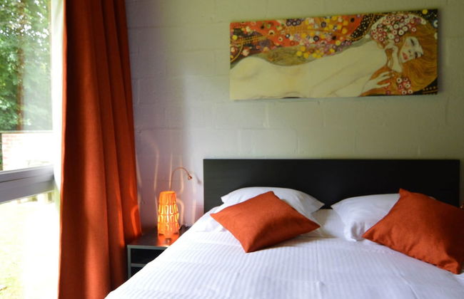 Luxury Villa with Swimming Pool near F1 Circuit - Foto 7