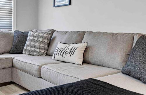 Relaxing 3 Bedroom Home Close to Beach & Airport! - Foto 14