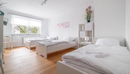 B16 Workers Home - Photo 5