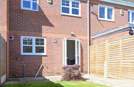 Bright 3BR House Ideal for Families & Groups - Foto 19