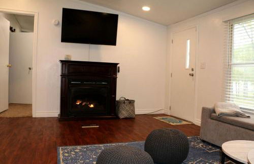 Charming Cabin with Private Dock on Lake for Lovely Family Glamping Near Oklahoma City - Foto 27