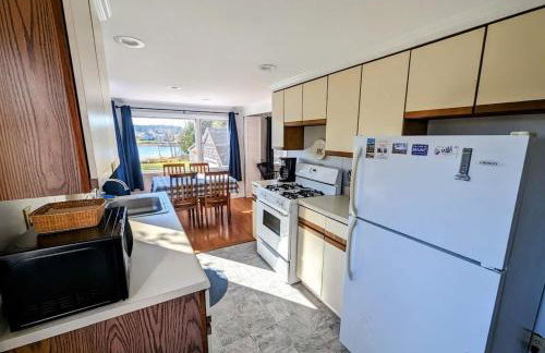 NEW Beachy Watering Cove Cottage - Foto 21