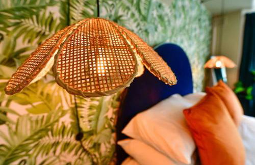 Stylish 3 Bed Home with Parking! - Photo 30