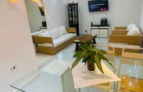 Apartamento com varanda Gourmet na praia da enseada - Foto 49