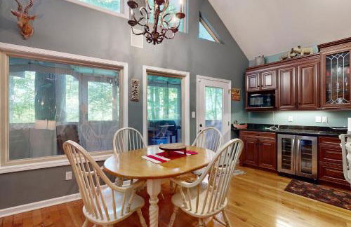 Mountain Home Dog-Friendly Getaway - Foto 5