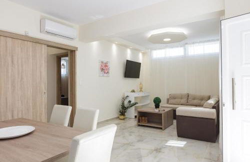 Modern family villa Basilicata Salmostro in Bali w/ Pool & BBQ Area - Foto 16