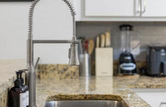 2BR Downtown Gem with Arcade games! - Sleeps 7 - Near Convention Center - Stadium - Photo 14