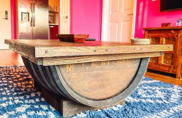 Dolly's Yacht Club - Cozy Retreat Near Broadway - Foto 4