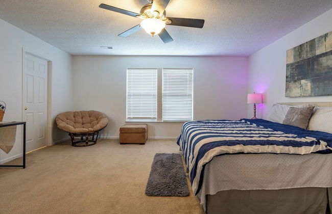 Spacious 4BR Home With Pool in Indianapolis - Foto 33