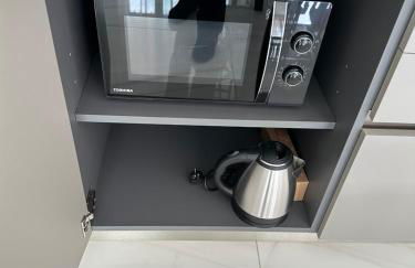 Beach Palace with small swimming pool, private beach, parking - Foto 23