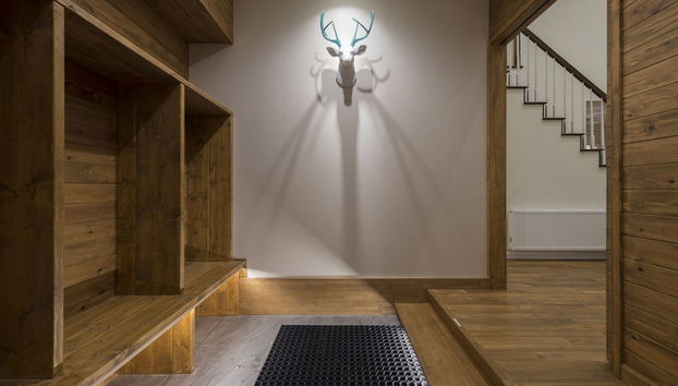 Yukine - Foto 2, Entrada interior