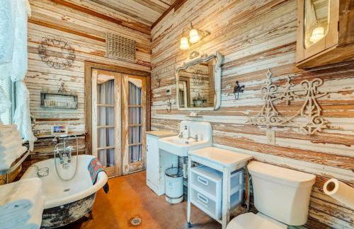 Luxury Airstream Campsite Nestled Beneath Oak Trees Outside of Austin, Texas - Foto 33