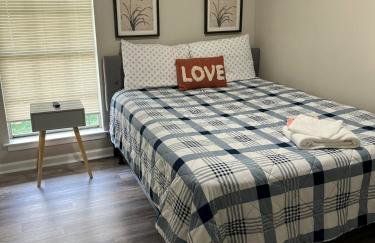 Sweet Home Alabama 4BR 2BA oasis with pool WI-FI - Foto 5