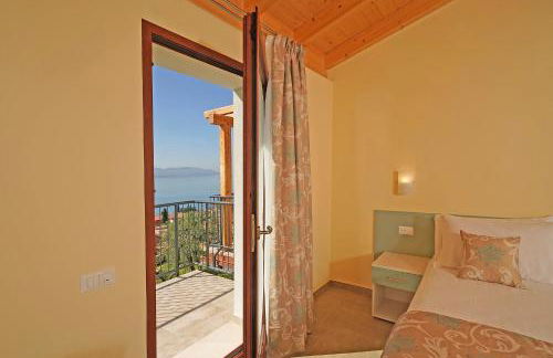 Residence Dany appartamenti con cucina vista lago piscina e parcheggio - Foto 40