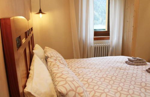 Historic lakeside villa w/ majestic Tre Cime views - Foto 12