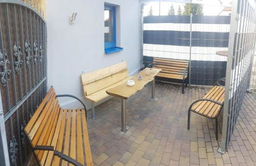 Große Monteurs und Handwerkerwohnung nahe Potsdam Berlin Bad Belzig und Brandenburg Ferienhaus zur weißen Taube - Foto 3