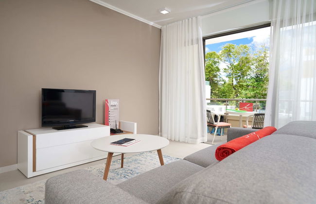 Ocean Legends Beachfront Suites - Foto 17