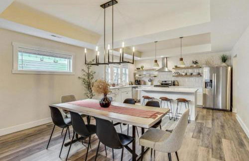 Parking! Hot tub! 10 min walk to beach - Foto 14