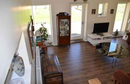 Luxury Old Stone Cottage, Beautifully Presented - Photo 7