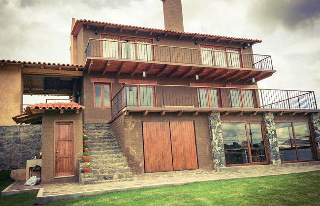 Beautiful Cabin Downtown Tapalpa Oven Mud Barbecue Grill 4 Room 12 ppl TV Wifi - Foto 1