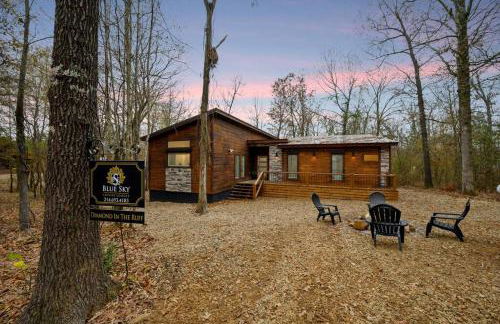 Diamond Cabin w/ jet shower & secluded back deck! - Foto 31