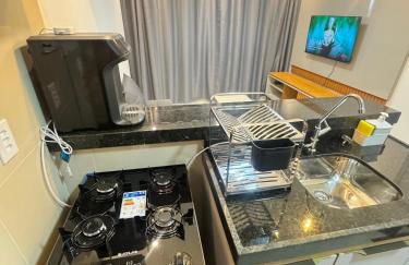 AP completo próx ao Shopping com piscina, garagem e ar - Foto 9