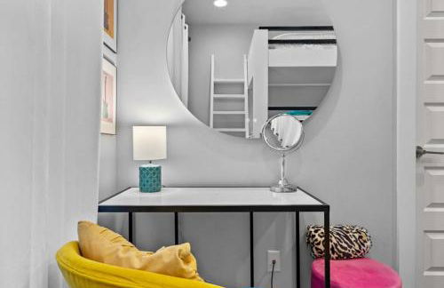 City Heights - Broadway Designer Condo - Foto 14