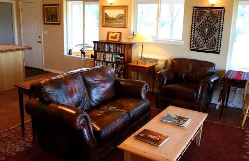 Secluded Cottage Rental on 305-Acre Ranch in Stevens County, Washington - Foto 2