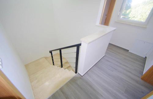 Villa with private pool in village Šišan - Foto 24