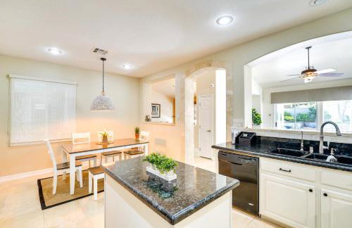 Upscale Henderson Hideaway with Private Patio! - Foto 9