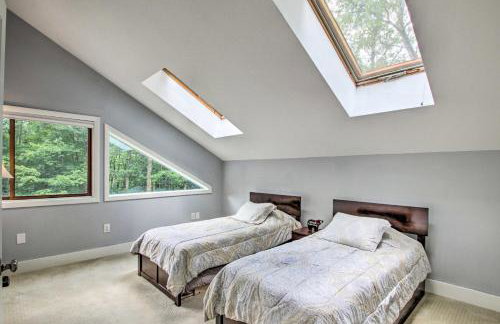 White Mountain Escape with Separate In-Law Suite! - Foto 26