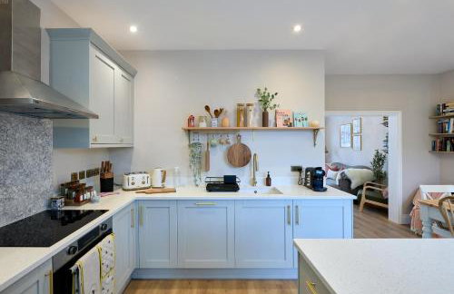 Stylish 4 bed home in Old Trafford next to MUFC - Foto 63