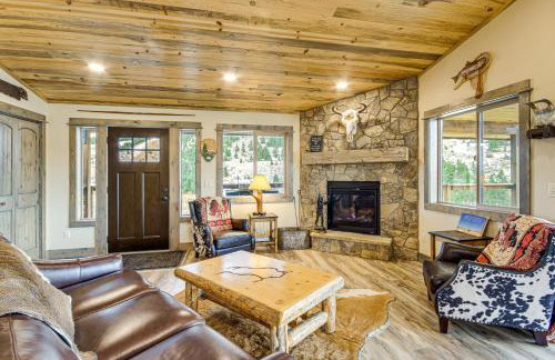 Less Than 1 Mi to Chico Hot Springs Mtn-View Hideaway! - Foto 3