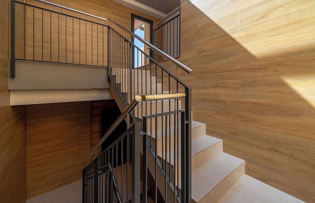 Limehome Barcelona Plaça Pirineus - Photo 45