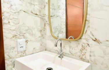 Flat 3 com cama queen e ar-condicionado, perto do Parque da cidade - Foto 13