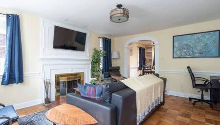 Spacious 4BR CozySuites in Old Town Alexandria - Foto 3