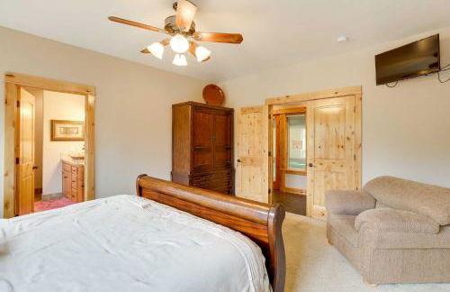 Indoor Entertainment Forested Sunriver Retreat! - Foto 26