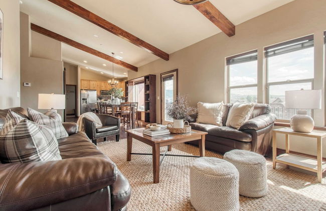 Lucky Bill by Avantstay Lake Views, 15mins to Park City Mtn - Photo 10