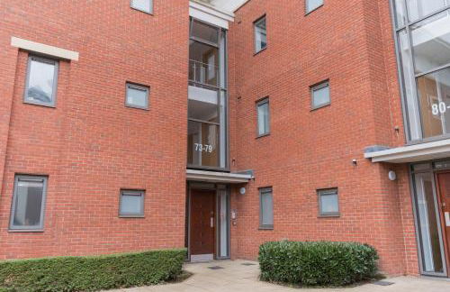 Spacious City Centre Apartment with Balcony - Foto 2