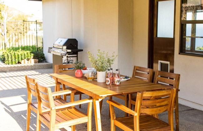 Cliffridge by Avantstay Lush Malibu Hills Estate w/ Breathtaking Ocean Views - Photo 35