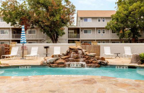 Texas Two-Step at Waterwheel - Foto 10