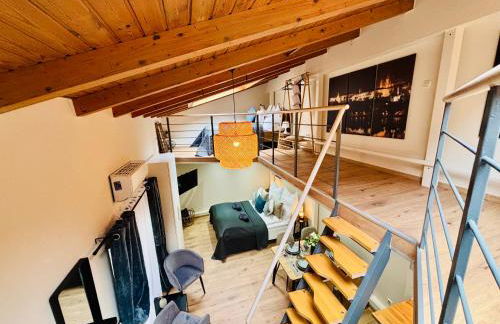 MoonDayHomes - TopLocation I 4Persons I Gallery Maisonette Boutique Apartment PERA - Foto 16