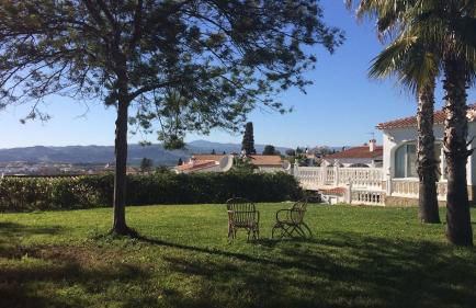 Villa with Private Pool and Gorgeous View - Photo 46